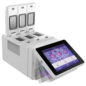 Термоциклер с тройным блоком и градиентным нагревом